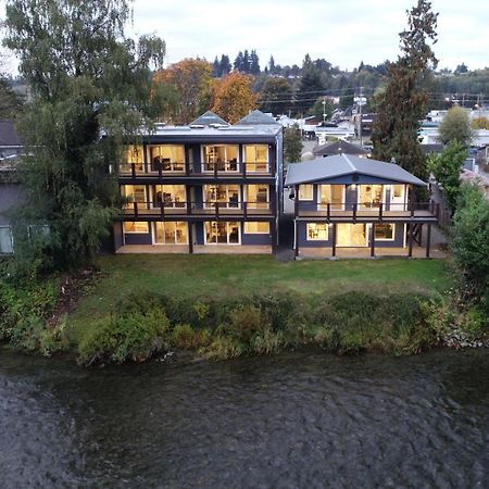 Chateau Riverside Campbell River Esterno foto